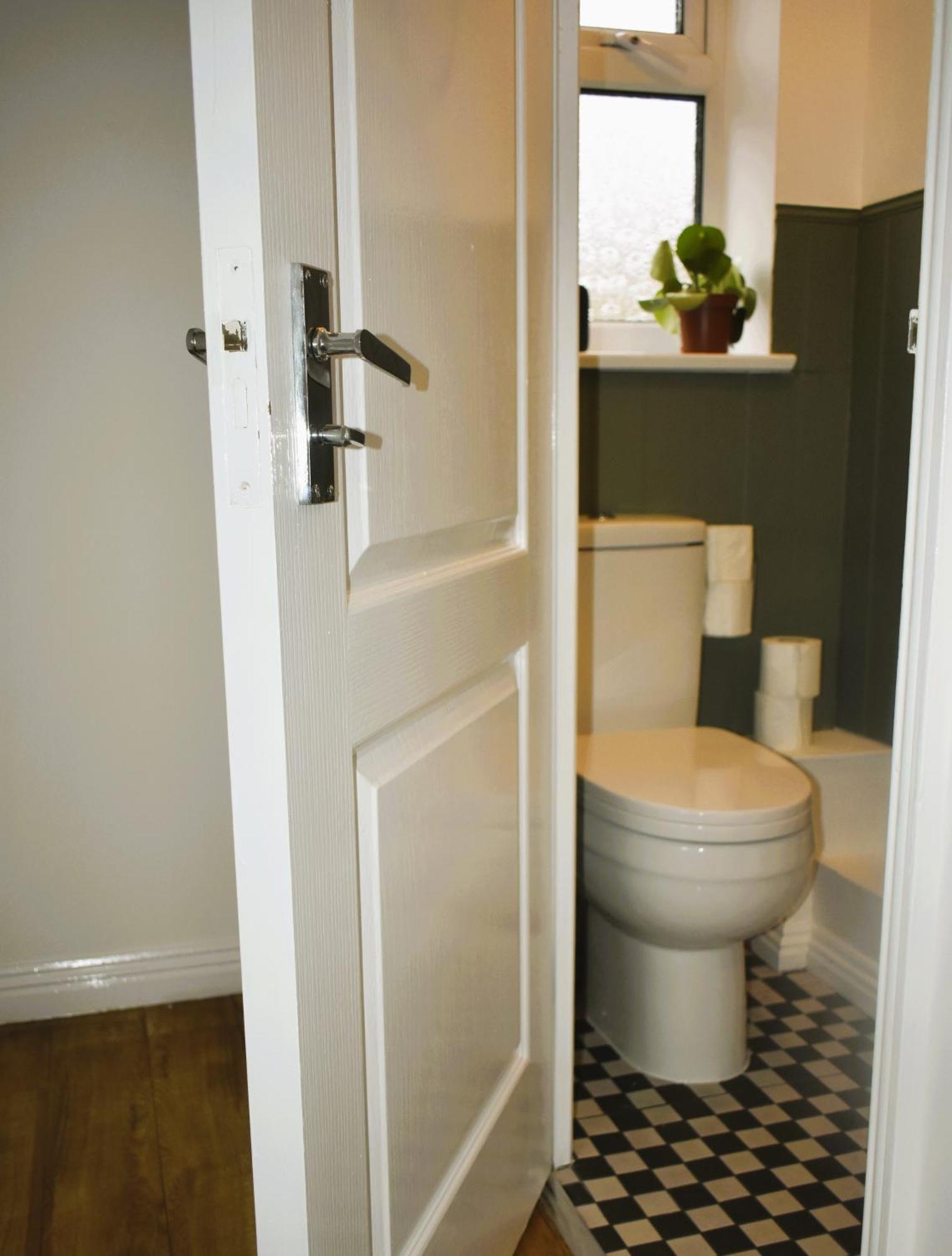 Luxury 2 Bed House With 3 Beds,3 Free Parking Lot In Dartford Near Town Centre, Adjacent Bus Stop, Train Station, Bluewater Mall, 25Mins To London City Airport,20 Miles From Central London Exteriör bild